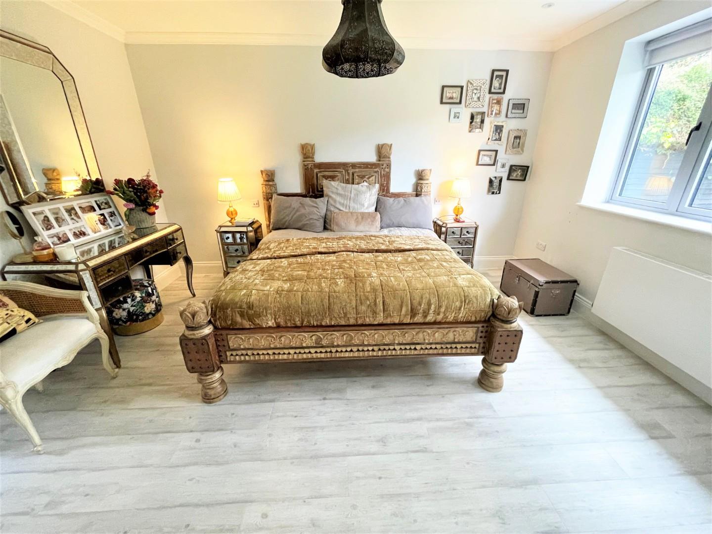 Quinta Drive, Arkley